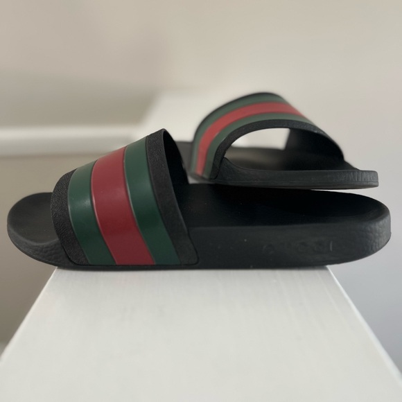 Authentic Gucci Men's Slide Sandals with Red and Green Web Accents - Picture 3 of 4